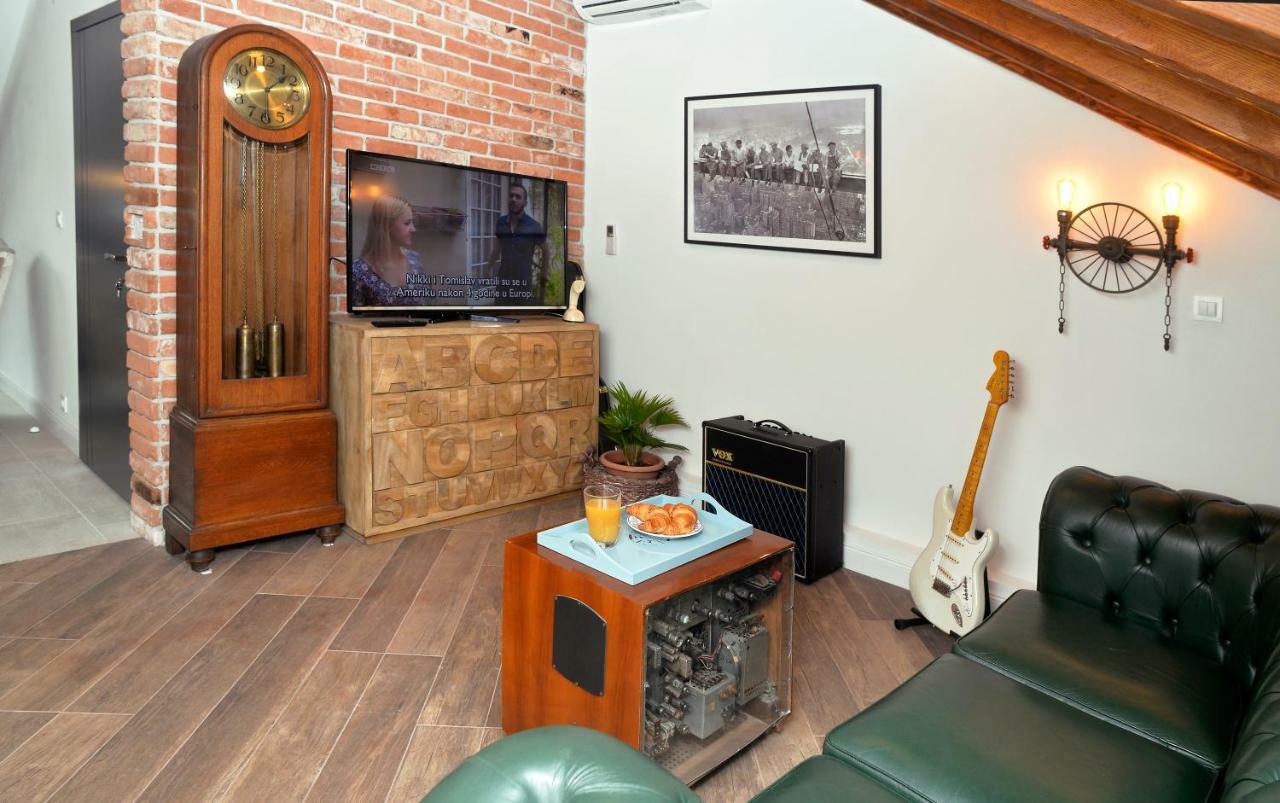 Apartment Holiday In Подстрана Екстериор снимка